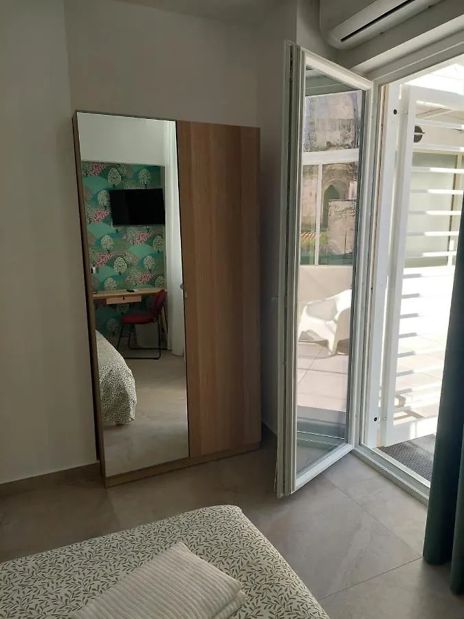 Domus Cervantes Apartment Nápoles