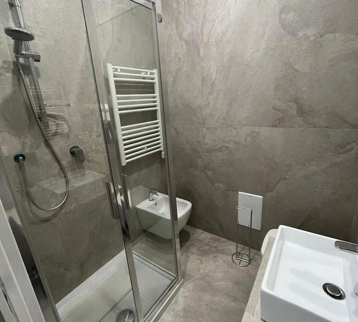 Domus Cervantes Apartment Nápoles Italia