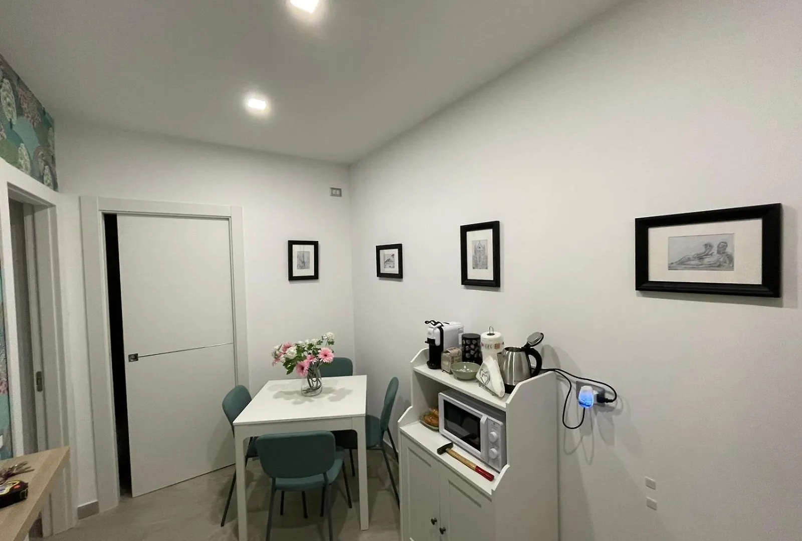 Domus Cervantes Apartment Naples