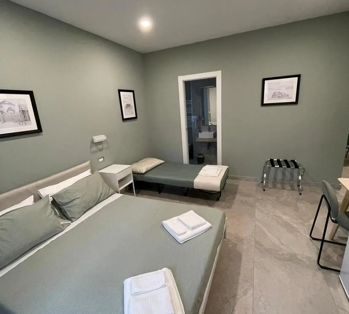 Domus Cervantes Apartment Naples